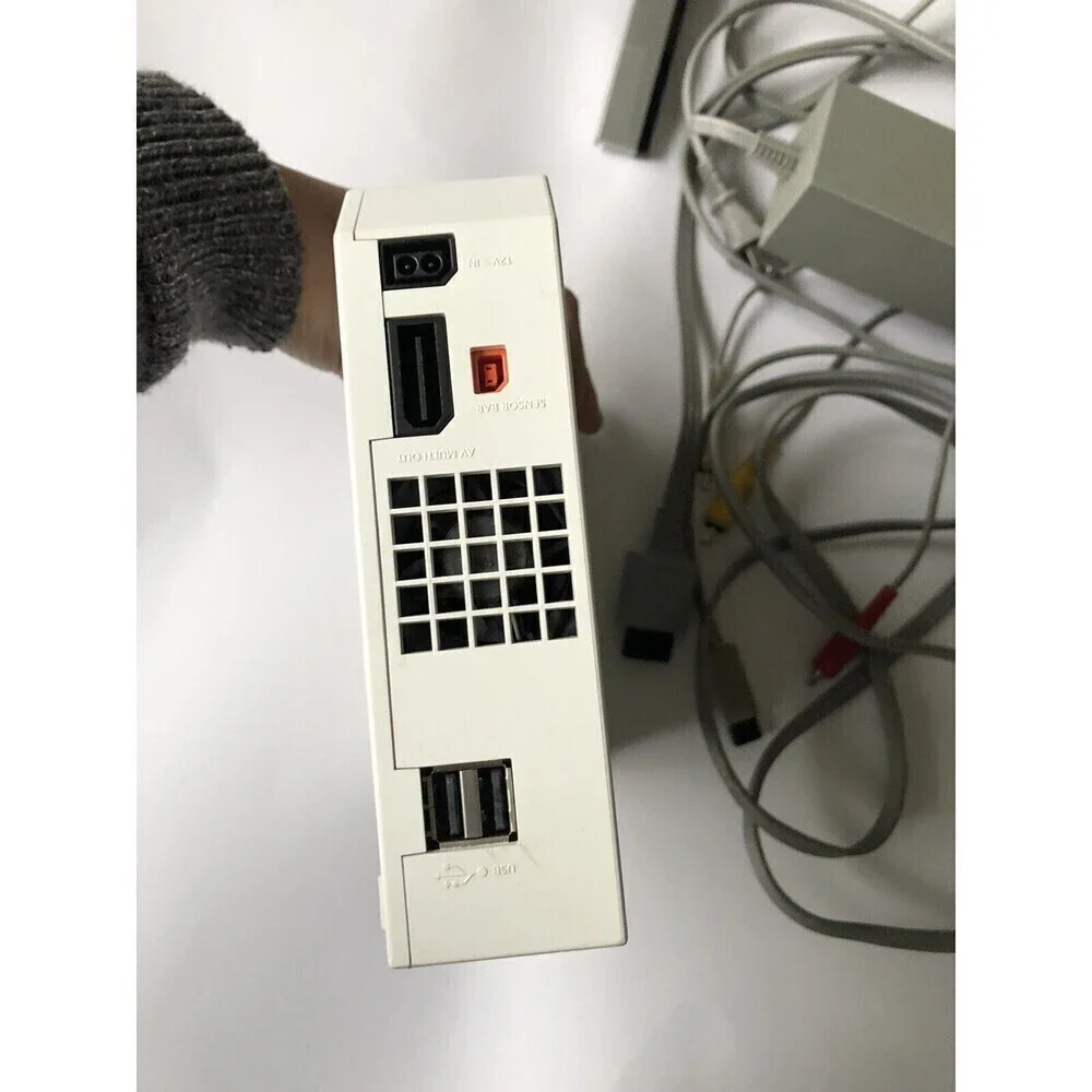 Nintendo Wii Gaming Console, Sensor +Cords White RVL-001(USA)